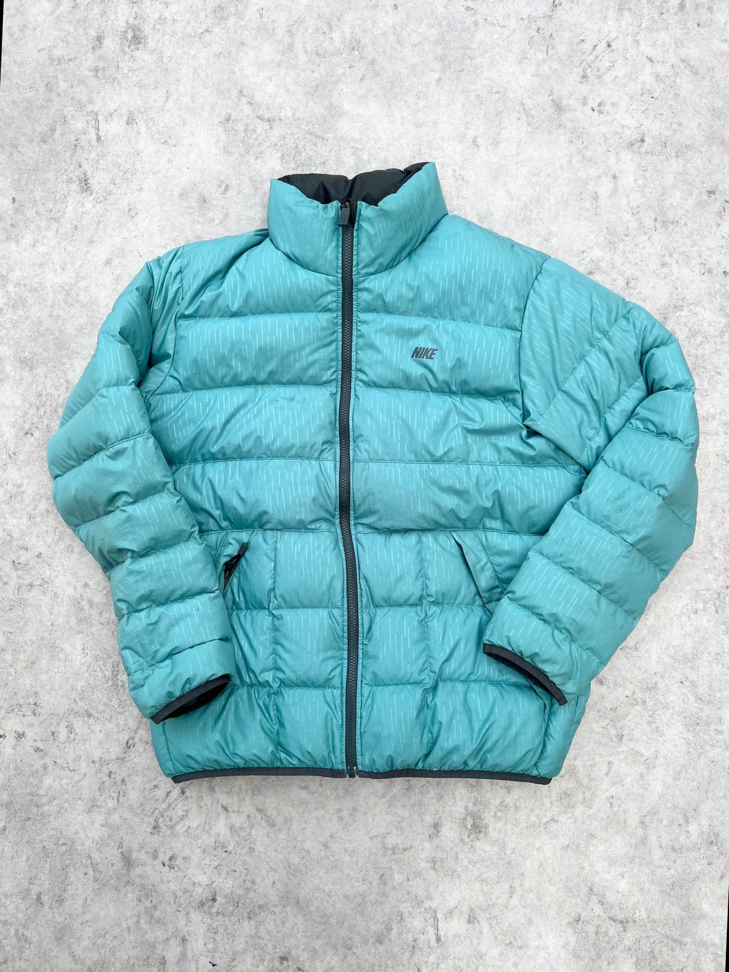 Reversible Nike Puffer Jacket (XL)