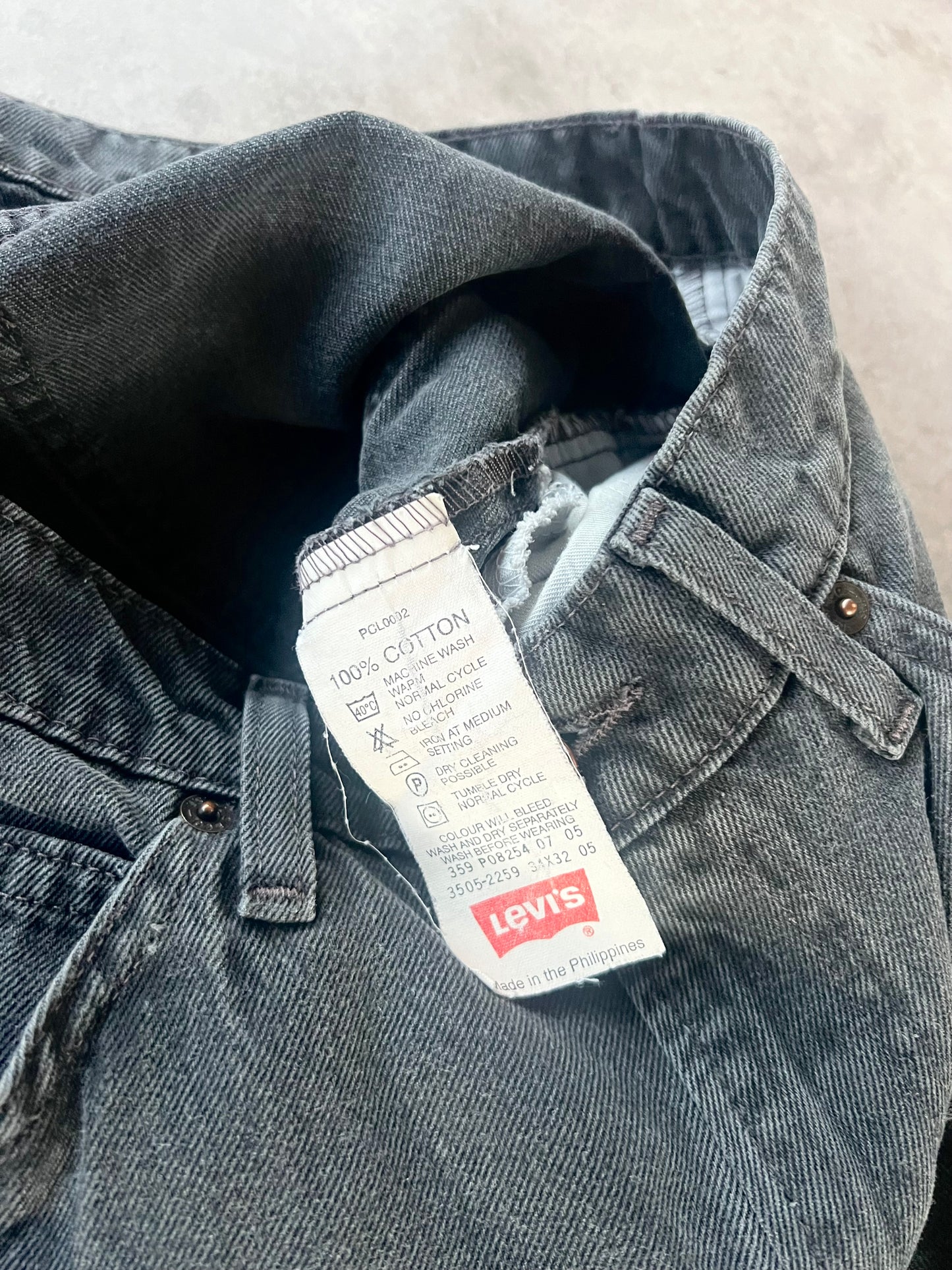 Vintage Levi’s 505 Jeans (32”)