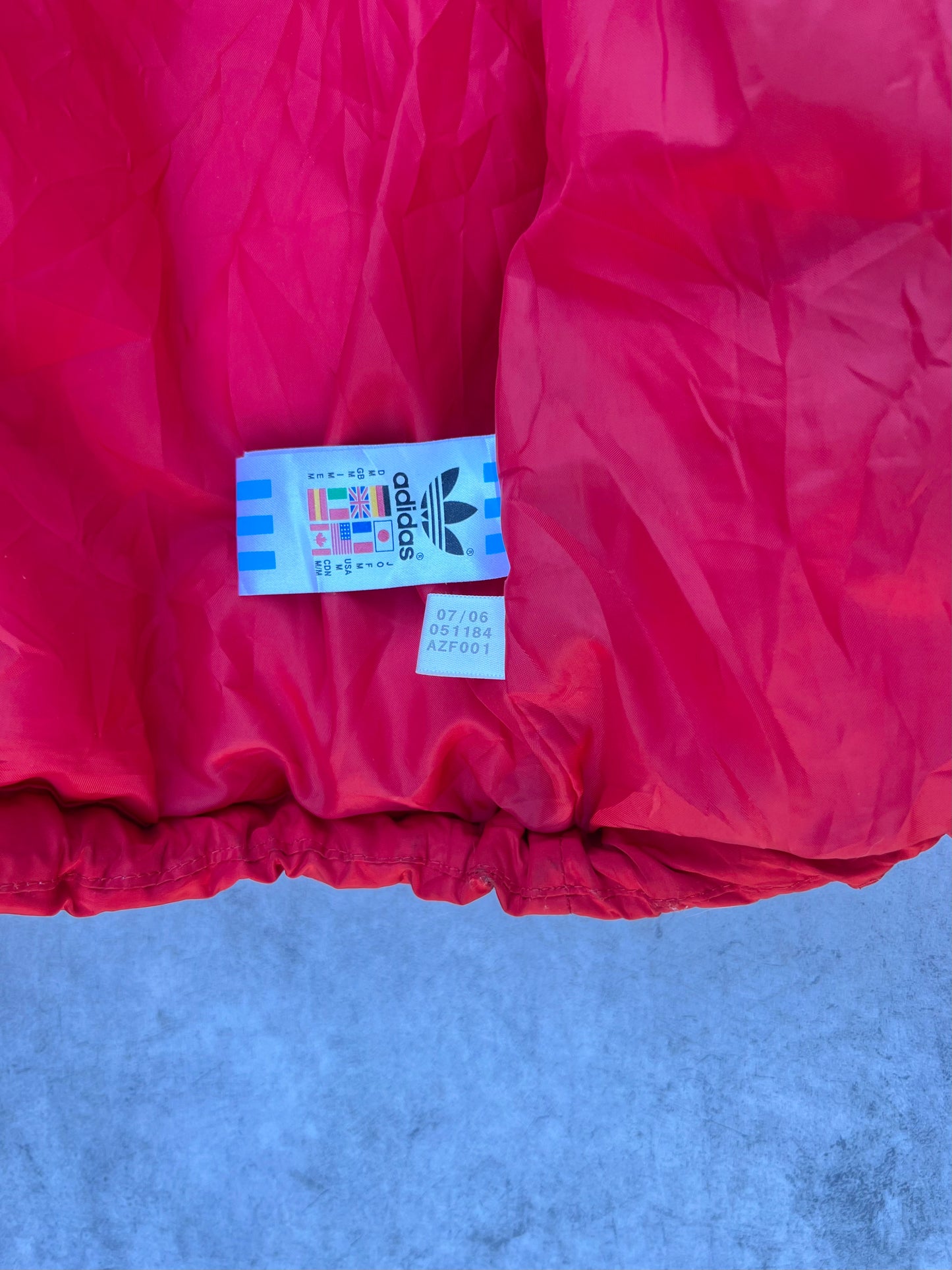 Adidas Puffer Jacket (XL)