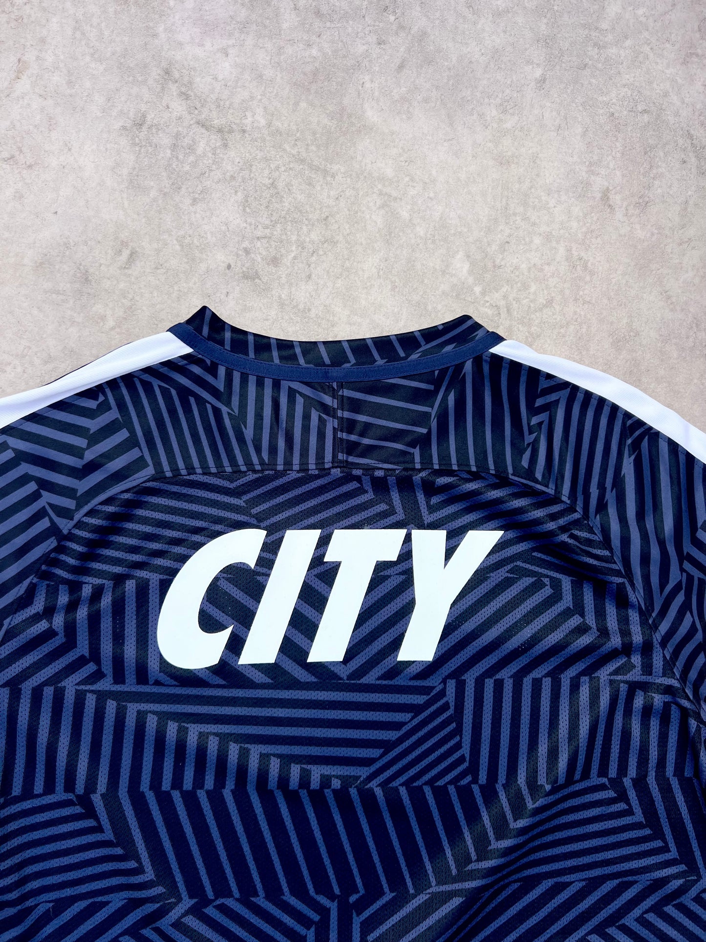 Nike Manchester City 2016 Jersey (XL)