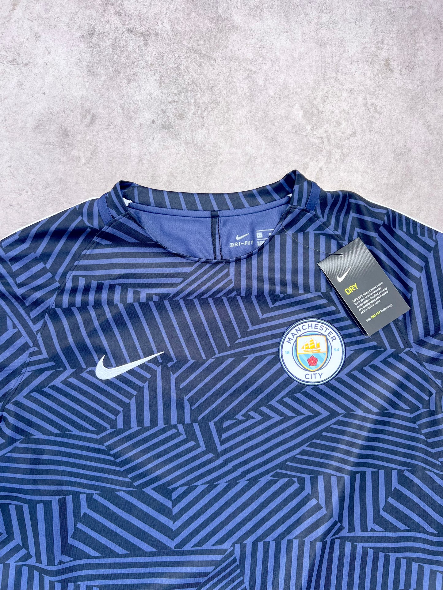Nike Manchester City 2016 Jersey (XL)