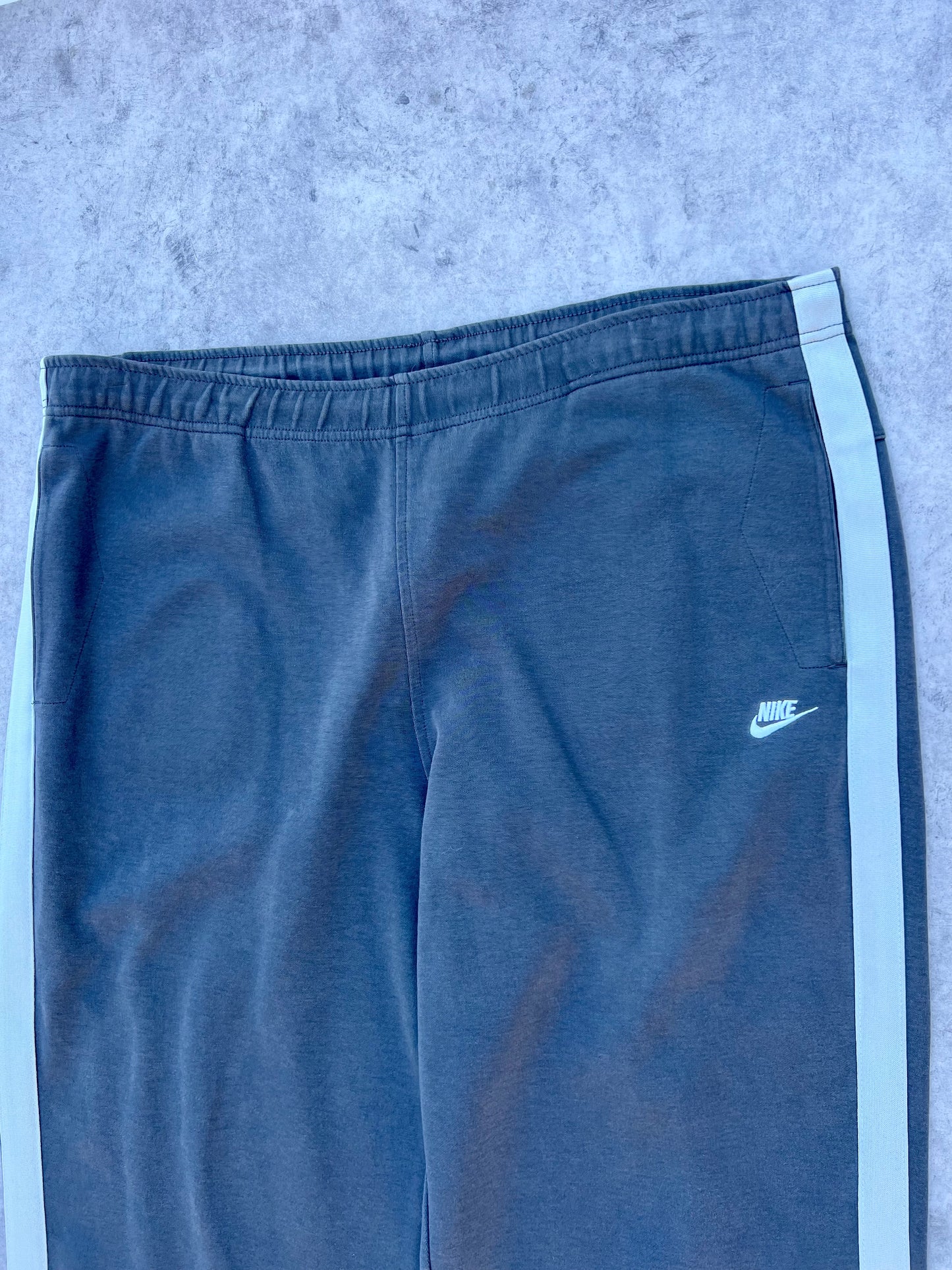 Vintage Nike Wide Leg Track Pants (38’’)