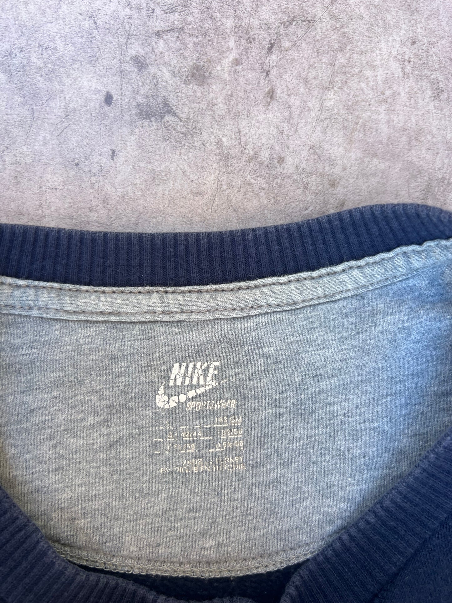 Vintage Nike Small Logo Crewneck (L)