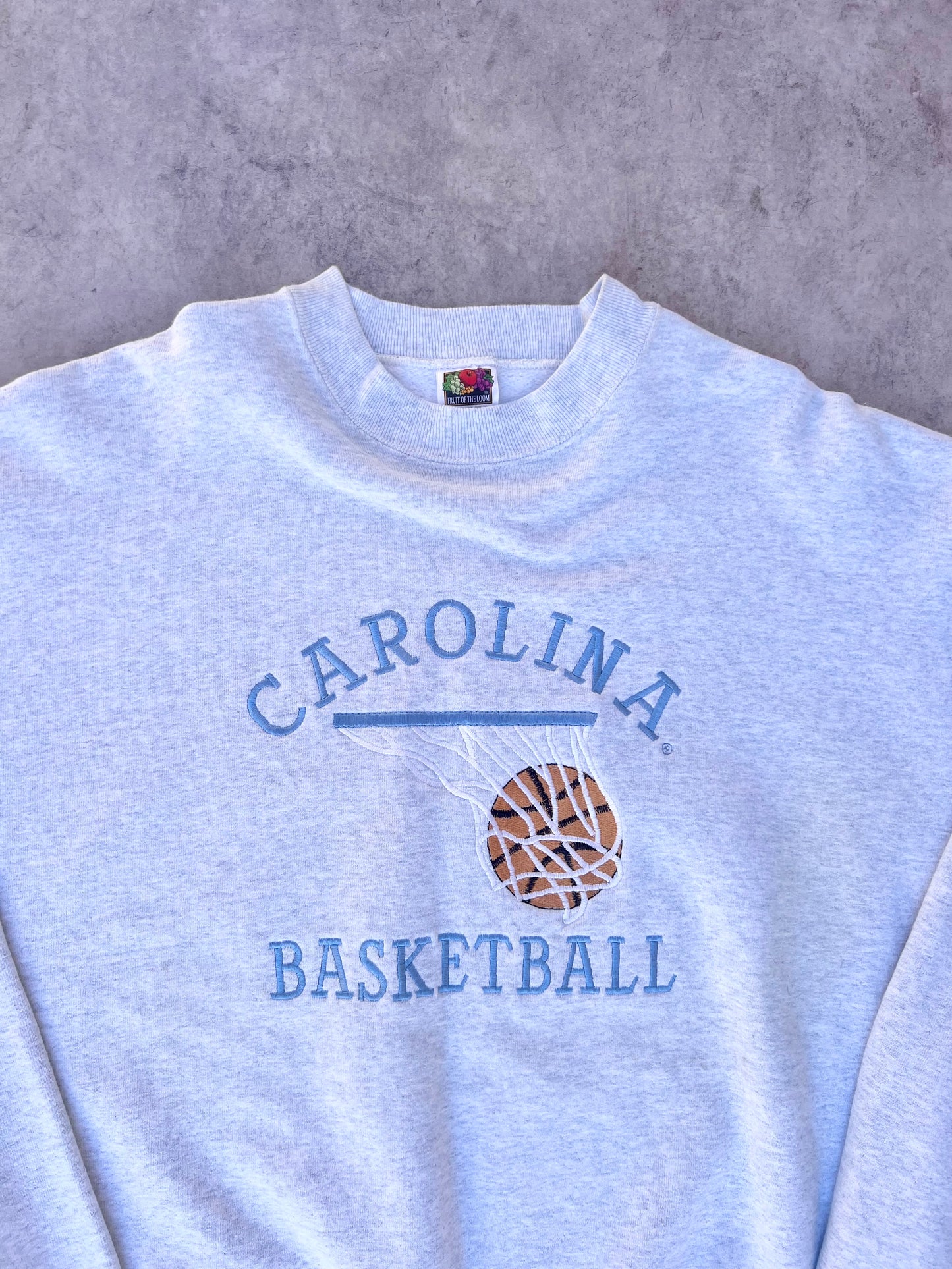 Vintage Carolina Basketball Crewneck (XXL)