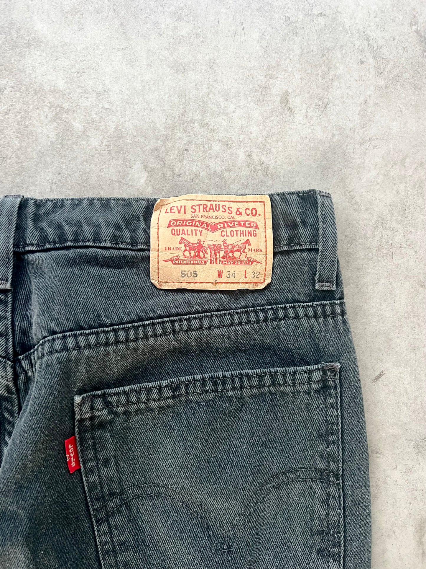 Vintage Levi’s 505 Jeans (32”)