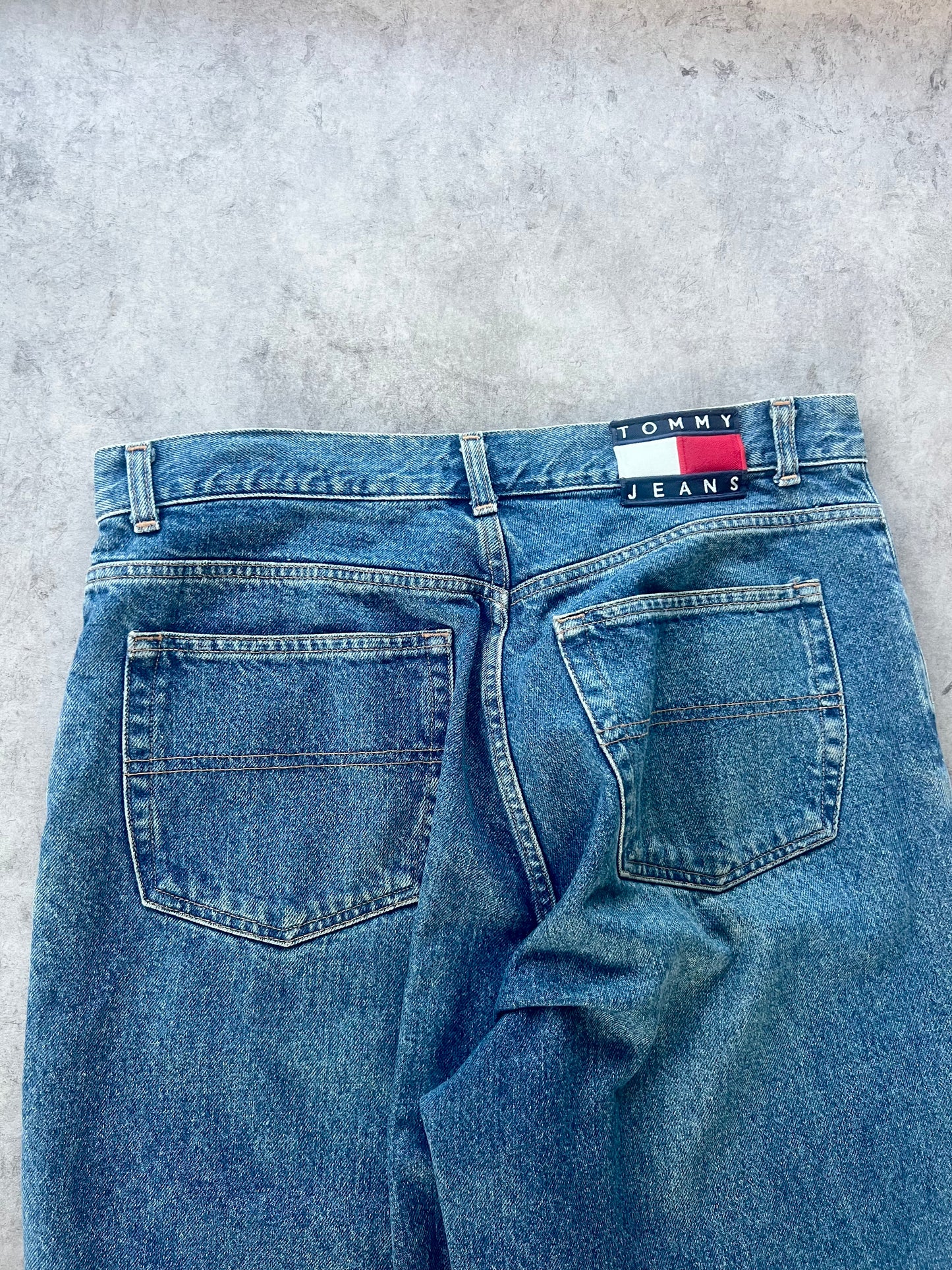 Vintage Tommy Hilfiger Jeans (34”)