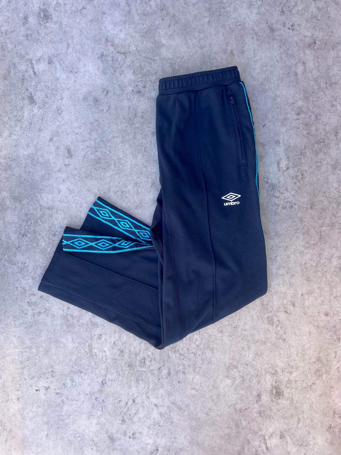 Vintage Umbro Taped Track Pants (32”)