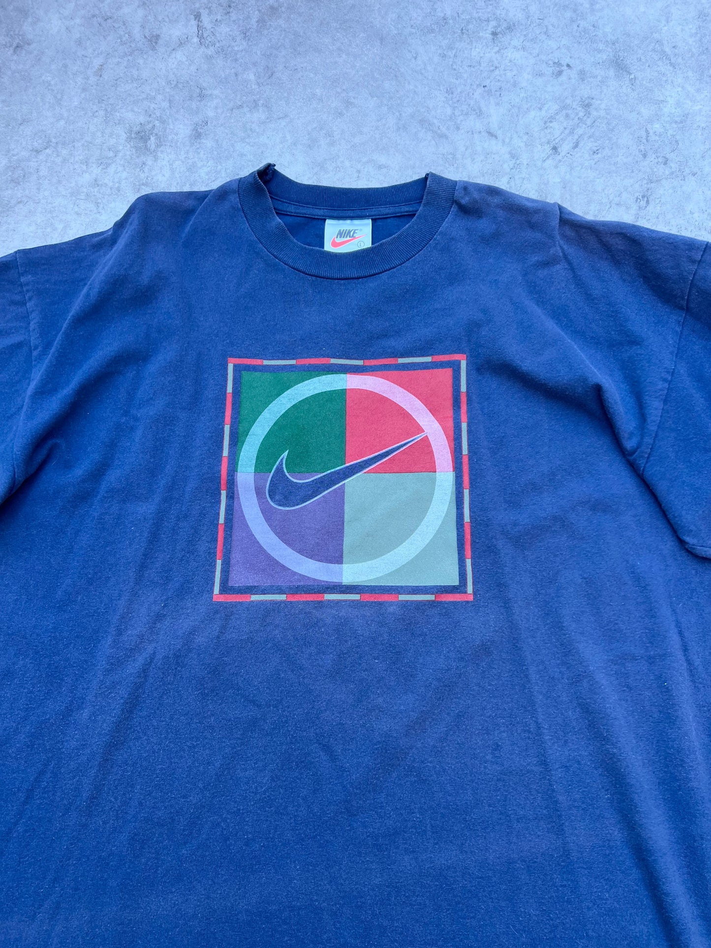 NIke Tee (L)