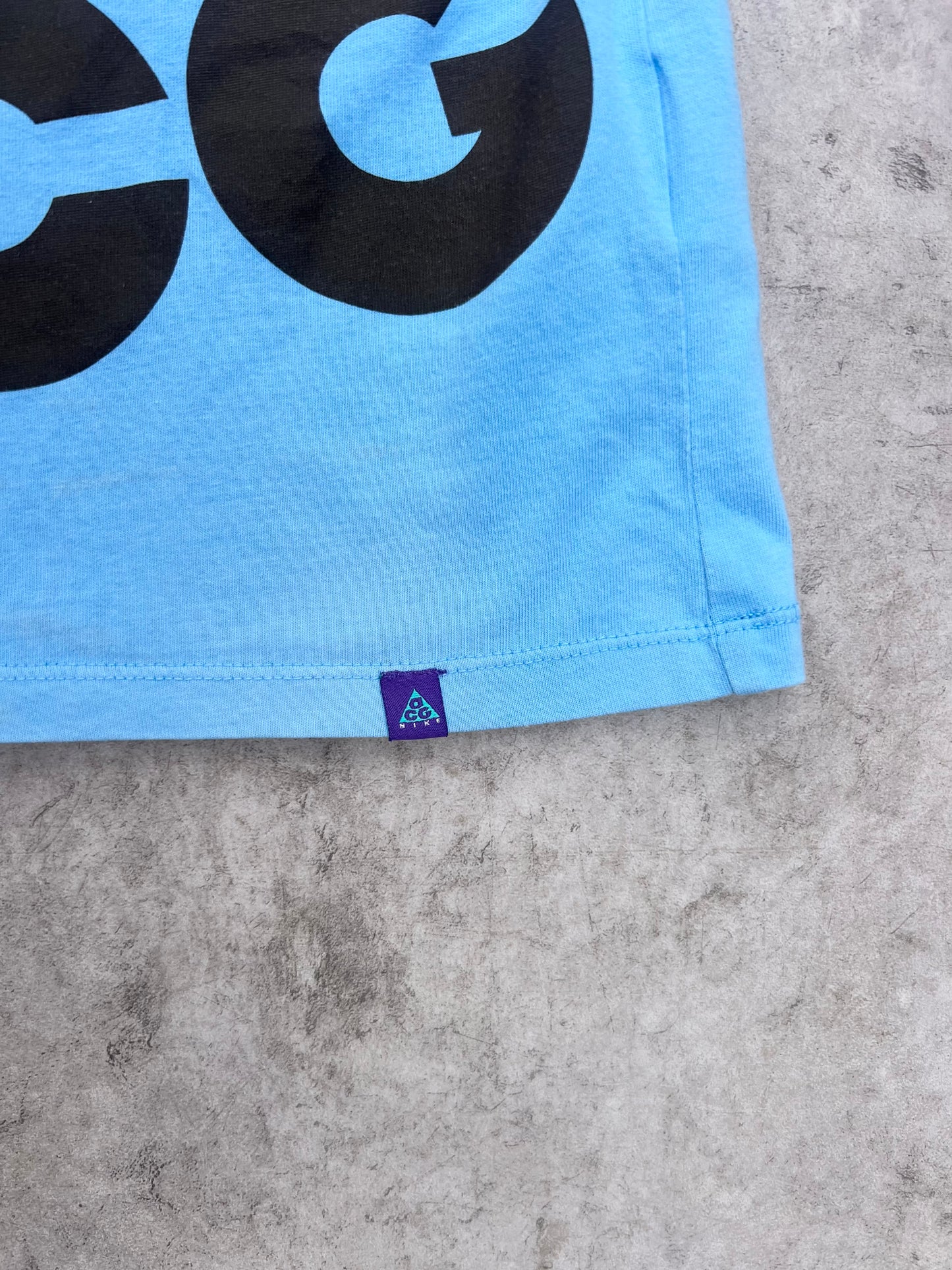 Nike ACG 20th Anniversary Yeti Hike Tee (XL)