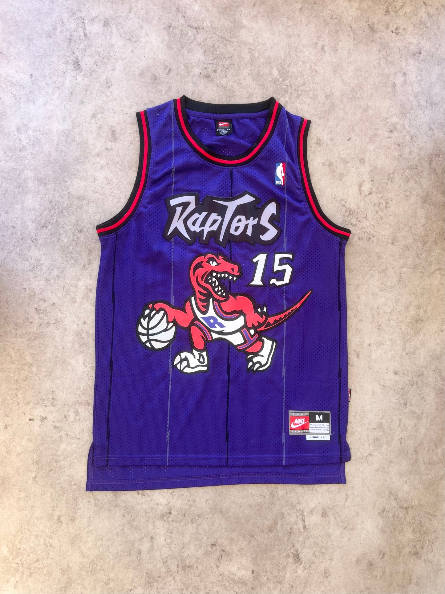 Vintage 90's Toronto Raptors Vince Carter Nike jersey (M)