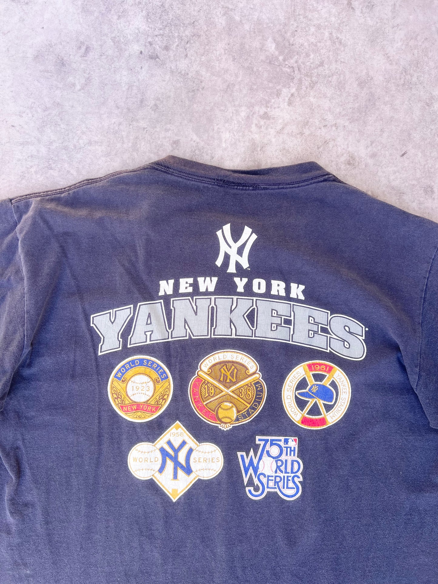 Vintage 2005 New York Yankees Tee (L)
