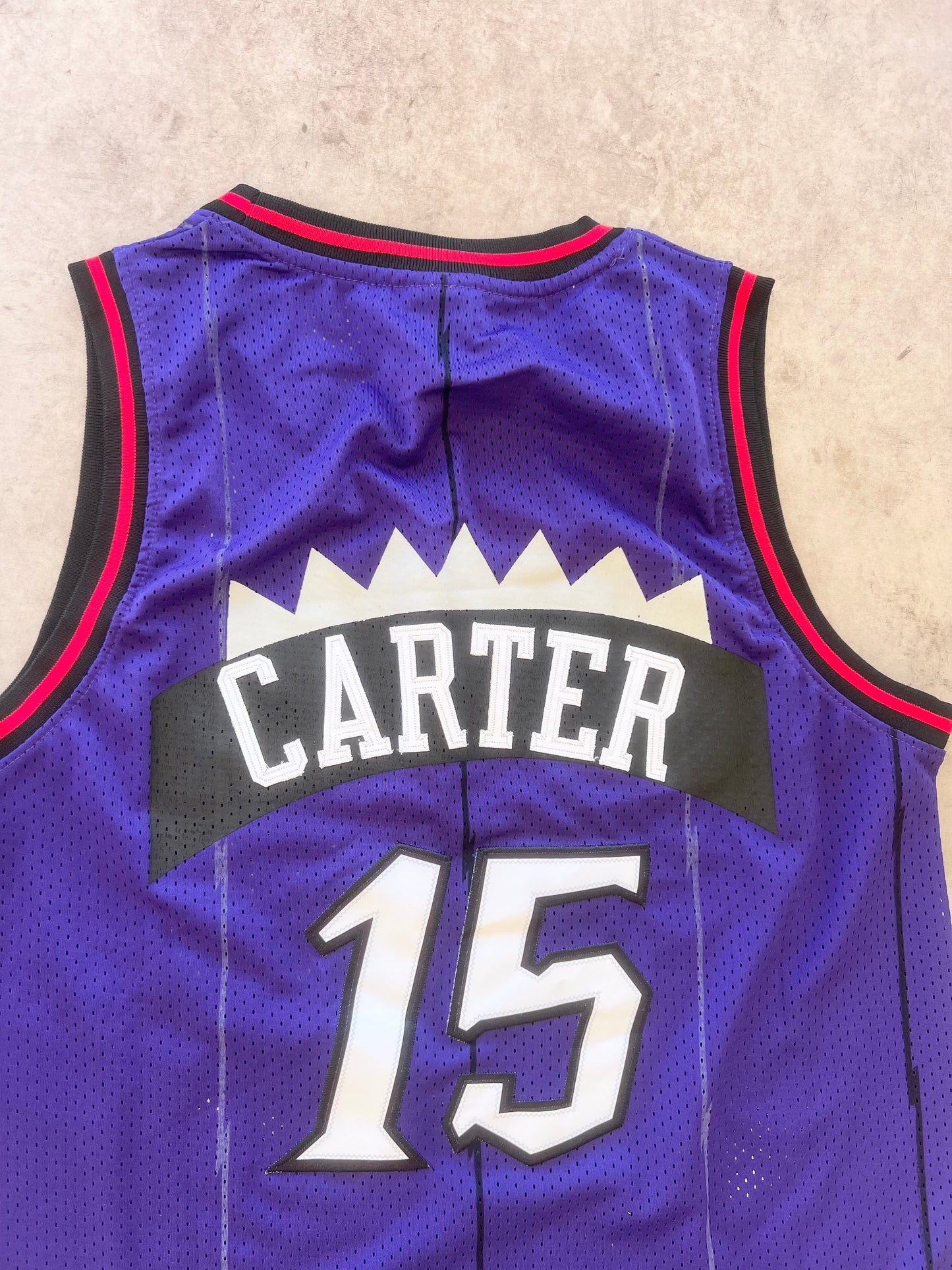 Vintage 90's Toronto Raptors Vince Carter Nike jersey (M)
