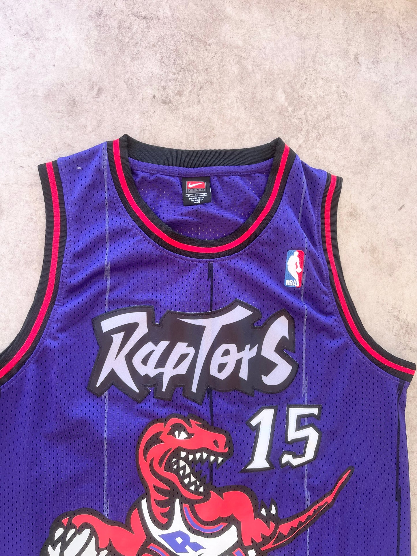 Vintage 90's Toronto Raptors Vince Carter Nike jersey (M)